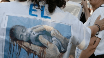 Δικαστήριο στην Ουρουγουάη απαγορεύει σε γυναίκα να κάνει άμβλωση